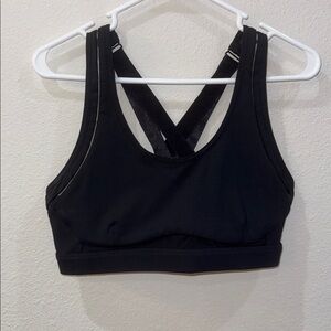 Black Women's Sports Bra - Fabletics's